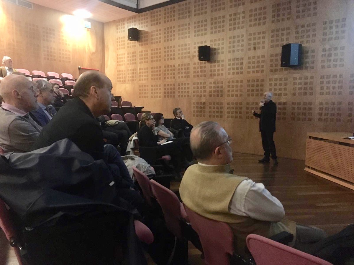Ayer en la @Fond_Benetton junto a <a href="/iuav/">Università Iuav di Venezia</a> y a Aldo Aymonino, Luigi Latini, Enrico Fontanari compartiendo una conferencia sobre #landscapeurbanism  <a href="/GAETASPRINGALL/">GAETA-SPRINGALL arqs</a> <a href="/tallergaeta/">TALLER JULIO GAETA</a> <a href="/ESCUELACIUDAD1/">@ESCUELALACIUDAD</a> #rompiendoaulas / Grazie mile!