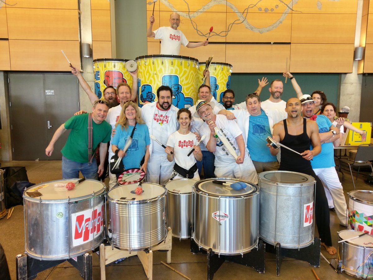 VamoLa's tweet photo. It's @NWFolklife this weekend!
First, a Samba Reggae dance workshop on Sat, 12p with Bahia-in-Motion at the Discovery Zone stage
Then! SUNDAY at the Mural Amphitheatre is the Brazilian Showcase with @showbrazil &amp; Samba Olywa and then us at 5pm! https://t.co/RcOqJMKH4Y