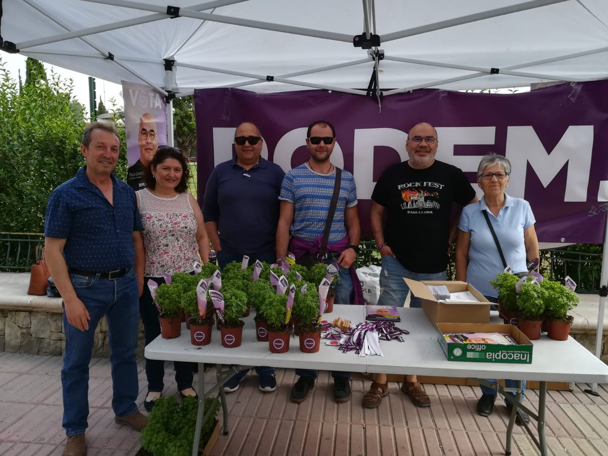 AlziraPodem's tweet photo. PODEM és la força capaç de garantir polítiques socials i d'esquerra a ALZIRA. Ja està bé d'un Ajuntament presoner de polítiques de pandereta. Cal posar com a objectiu central el benestar de les persones. Per una ALZIRA justa, el diumenge 26, VOTA PODEMOS!! #ambtupodem #Alzira https://t.co/8SvcOT90jV