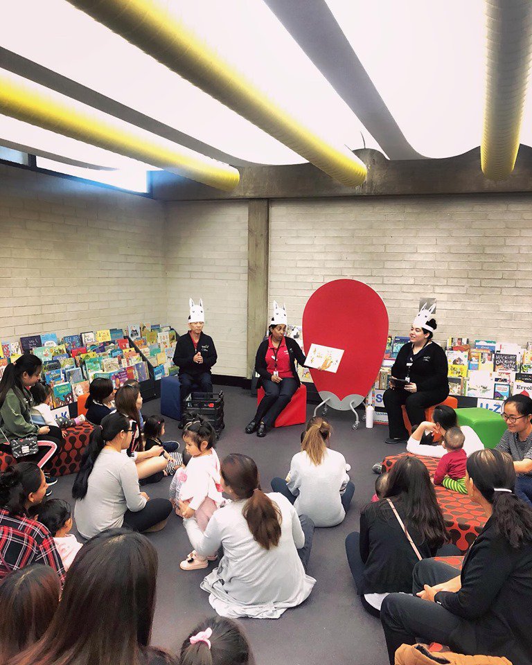 FCOpenLibraries's tweet photo. Kicking off our first post on Instagram with some images from National Simultaneous Storytime Day held yesterday.

Everyone shook their Maracas as they read along to @MrMattCosgrove's #AlpacasWithMaracas! 🦙

#FCOpenlibraries #NSS2019 #whitlamlibrarycabramatta #publiclibraries https://t.co/d3Vhqsjkmi