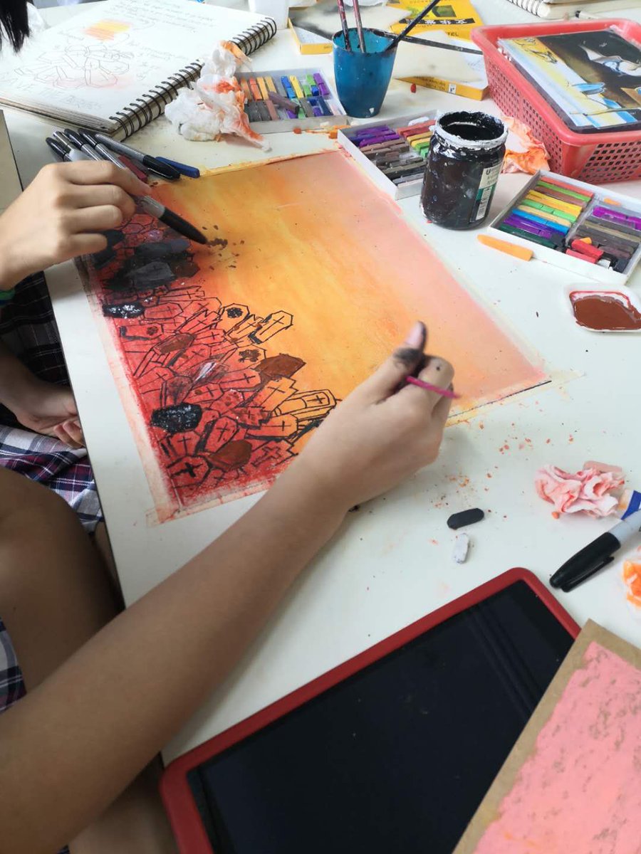 Sneak peek of PYPX art provocations. Artworks that expressed their feelings about something from their PYPX. They masterfully used studio habits to create original, expressive works of art. <a href="/ibpyp/">IB PYP</a> <a href="/ProjectZeroHGSE/">Project Zero</a> <a href="/ISNS_School/">International School of Nanshan Shenzhen (ISNS)</a> @isnsarts <a href="/AgencybyDesign/">Agency by Design</a> #TABchat #arteducation