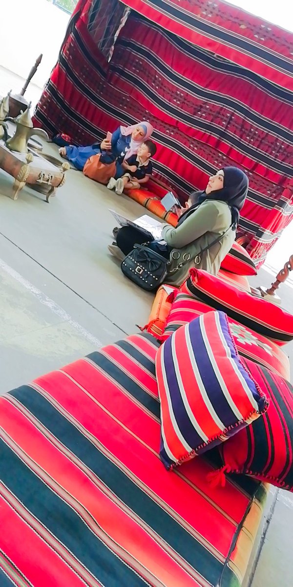 May Allah shower his countless blessings on believers on the holy month of Ramadan and always. #prtfolioday #konozRamadan @DawhaHighSchool <a href="/FThaalby/">Feda Thaalby</a>