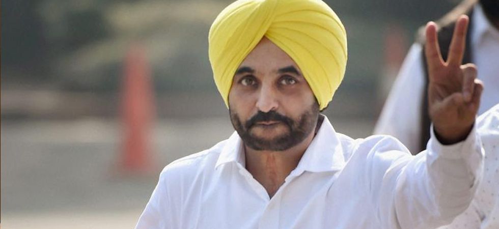 JagbaniOnline's tweet image. #JBVideo:  

41000 ਦੀ ਲੀਡ ਨਾਲ ਭਗਵੰਤ ਮਾਨ ਅੱਗੇ
#ResultsWithJagbani #LokSabhaElections2019 #ElectionResults2019  #Verdict2019   #Punjab #Sangrur .@BhagwantMann  .@AAPPunjab