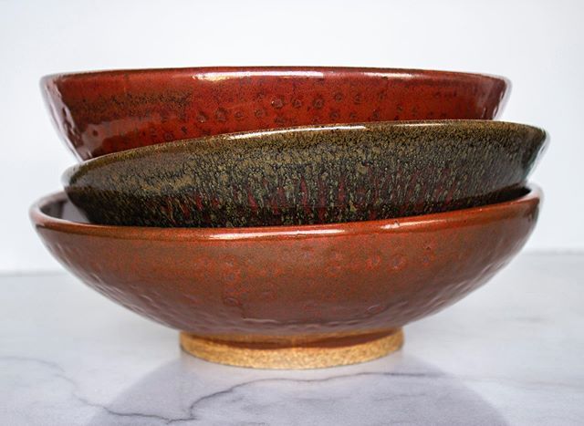nimastoneware's tweet image. Really into red tones and darker clay bodies lately. Funny how us potters sometimes need to  switch up our styles, clay bodies, and colour tones to find new happy spots.
—
#ceramicprocess #claylife #claylifebestlife #makersgonnamake bit.ly/2VIp4MR