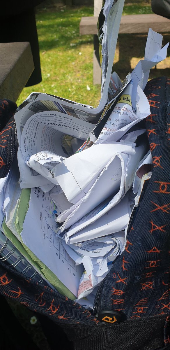 Mccrizzles's tweet photo. Remains of all my literature work. Die in hell Macbeth, An Inspector Calls, Poetry and Jekyll and Hyde #GCSEs2019 #gcseenglishlit https://t.co/nohRhFE2o5