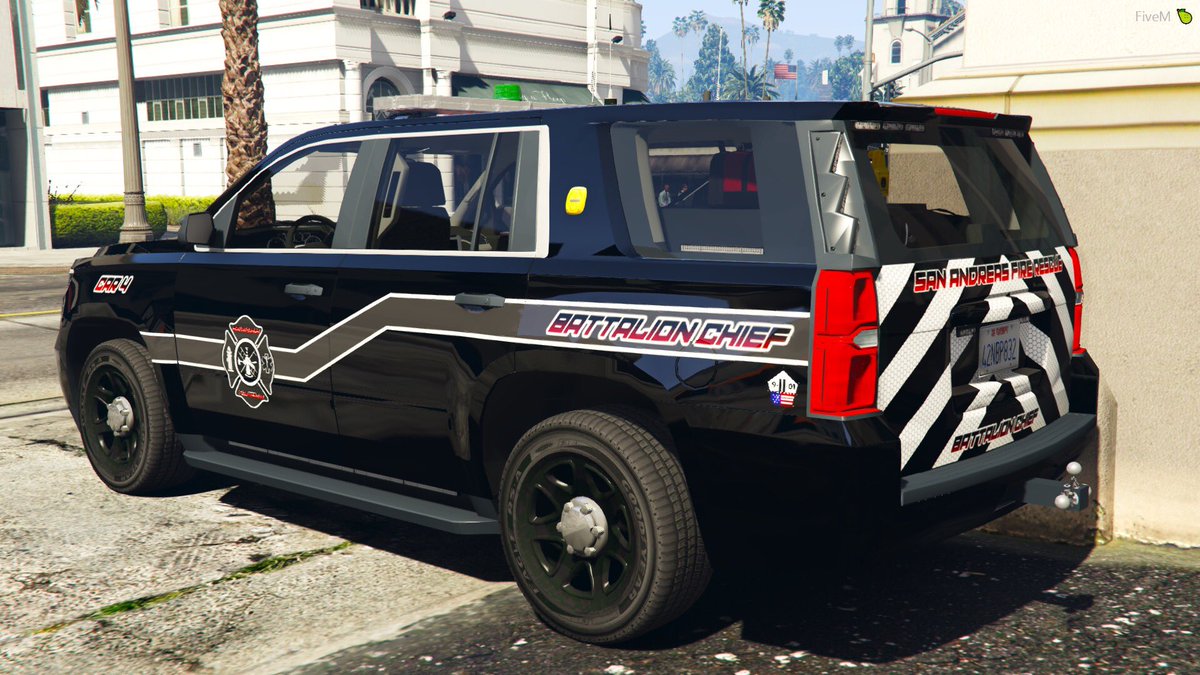legitroleplay's tweet photo. A new day, and MORE SAFR fleet pictures! Today we feature the Battalion Chief Tahoe, Hazmat, Ladder, and ALS Medic!
#LegitRoleplay #LegitRP #LegitLove #FiveM https://t.co/G2oQ2fTND7