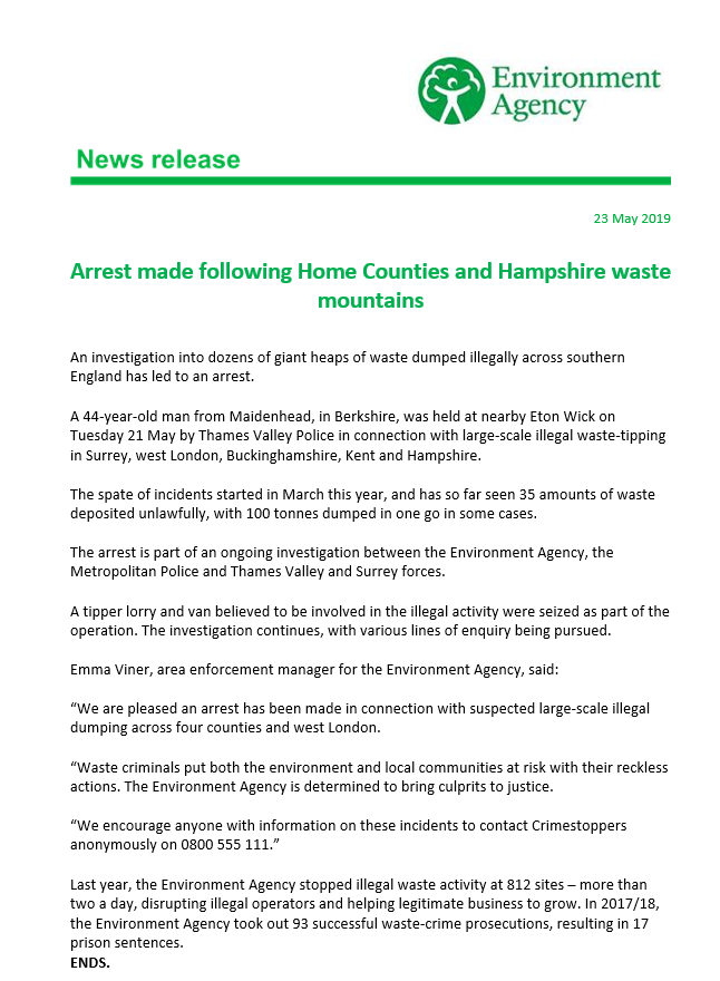 EnvAgencySE's tweet photo. 👮‍♀️👮‍♂️Man held in #waste crime probe across south-east England. 

@ThamesVP has arrested a 44-year-old at #Maidenhead following 3⃣5⃣ #MASSIVE loads dumped in #Surrey, #Buckinghamshire, #London, #Kent and #Hampshire.

READ about it, and see some of the #waste and vehicles seized⬇️ https://t.co/5OAEnz4ABa