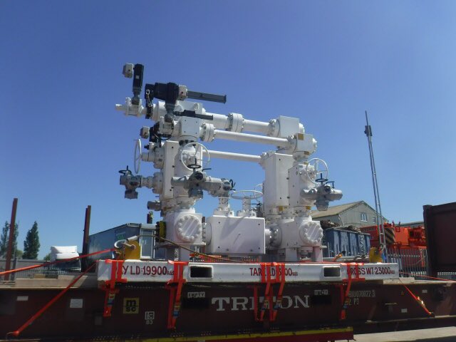 It may look like the worlds largest sewing machine, however it is actually a very large out of gauge / heavy lift piece of oilwell equipment which was expertly handled by the Origin team here in Manchester.
Next stop - The Canary Islands 😊.     #projectfreight #oogcargo