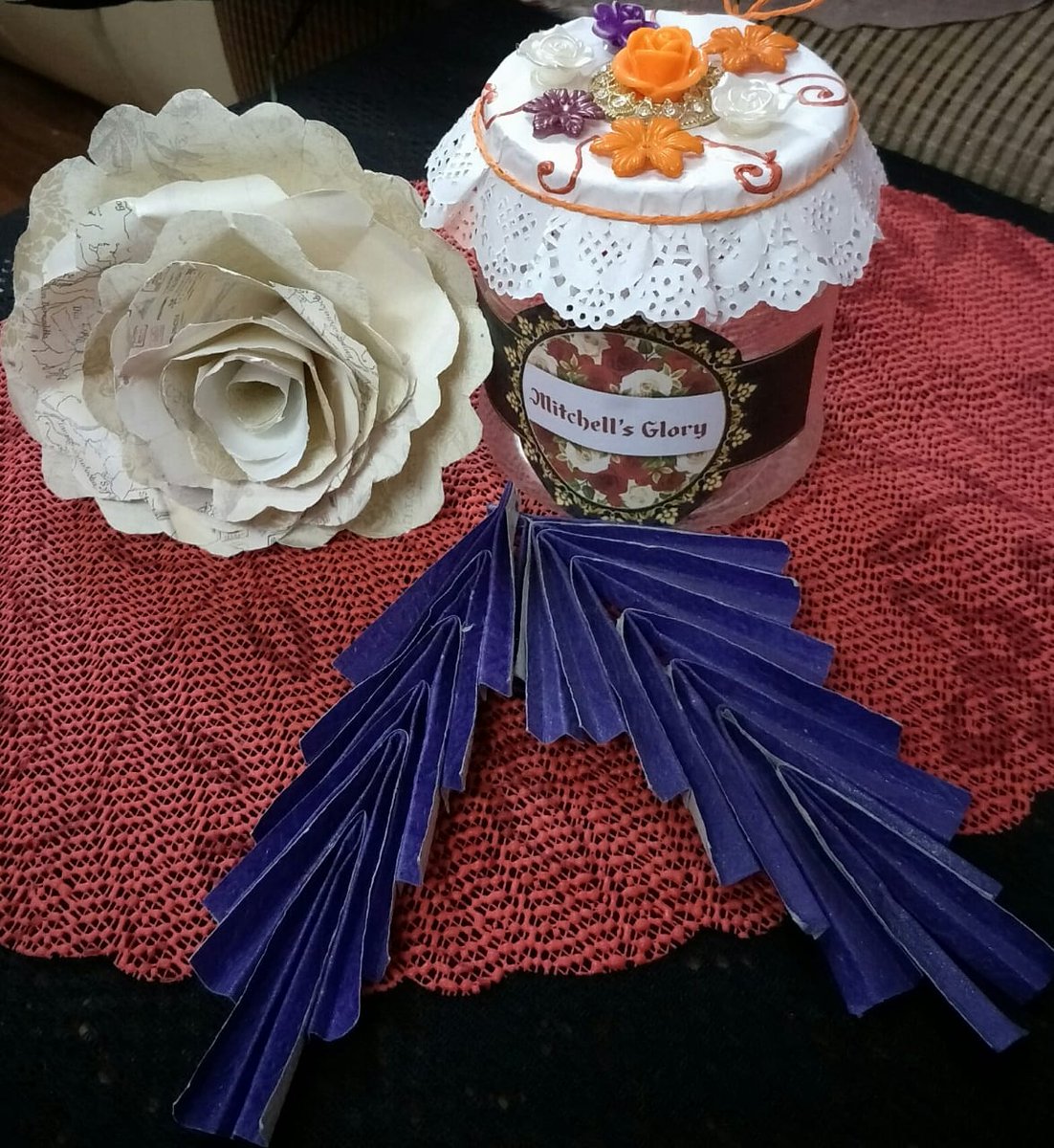 MitchellsGlory1's tweet photo. #Yummypickles all set to go to the stores in these #creativeattractivebeautiful Packaging #Newdelhi https://t.co/kEBTHkj0X4