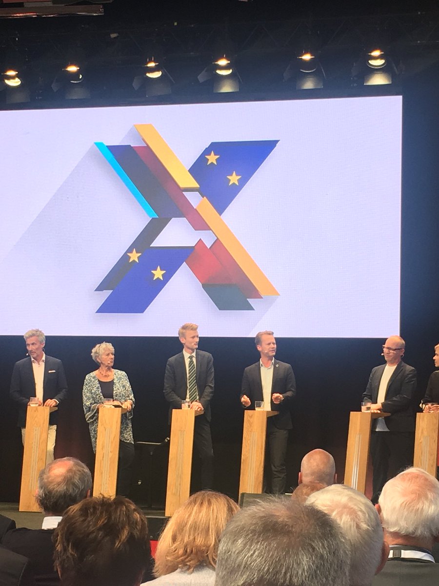 “Vi skal skabe EU-løsninger, som giver reel værdi for borgerne i Europa” siger <a href="/JeppeKofod/">Jeppe Kofod</a> i kandidatdebat på <a href="/tv2newsdk/">TV 2 NEWS</a> på #Energienstopmøde #EP19