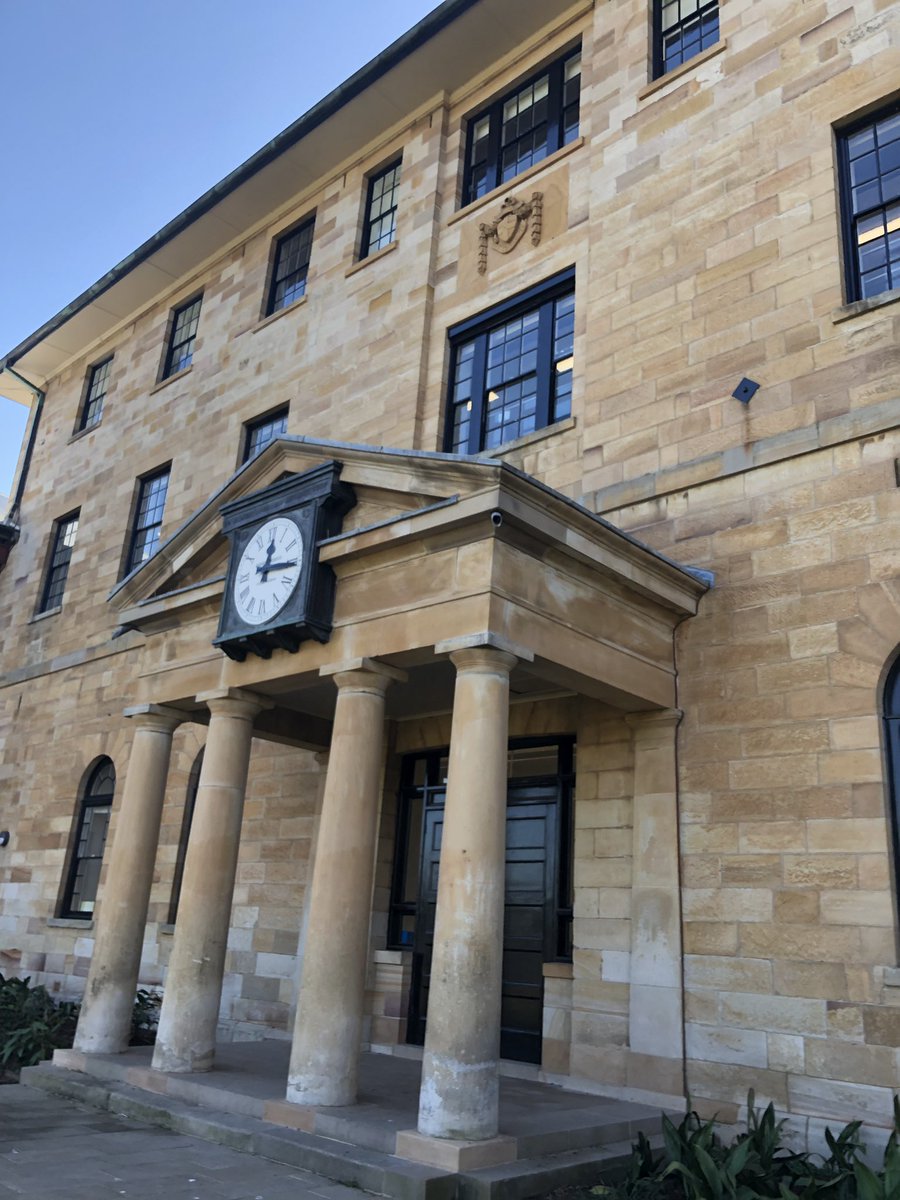 melrees03's tweet photo. All sorts of wonderful - Old meets New...Leading the way with Future Focused Learning #NSWDoE #FutureFocusedLearning #Oconnellstreetpublic https://t.co/KeuNpu8xwY