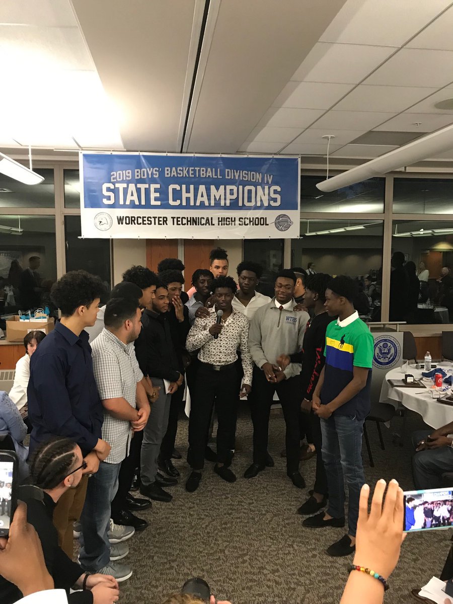 CommonTalkPod's tweet photo. Last night's ring ceremony for the Division 4 State Champion Worcester Tech Boys Basketball Team. Pictures from our friends @WooTechLife @WTHoops @TimMurray_MA @chamberworc and @telegramdotcom #WooTech #CityofChampions https://t.co/O3lz3h4frB