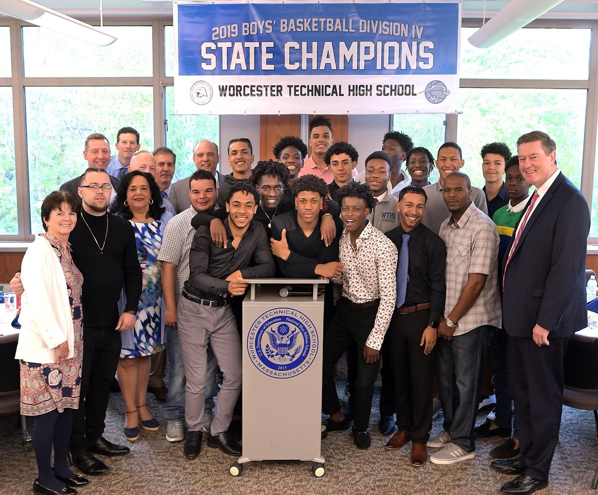 CommonTalkPod's tweet photo. Last night's ring ceremony for the Division 4 State Champion Worcester Tech Boys Basketball Team. Pictures from our friends @WooTechLife @WTHoops @TimMurray_MA @chamberworc and @telegramdotcom #WooTech #CityofChampions https://t.co/O3lz3h4frB