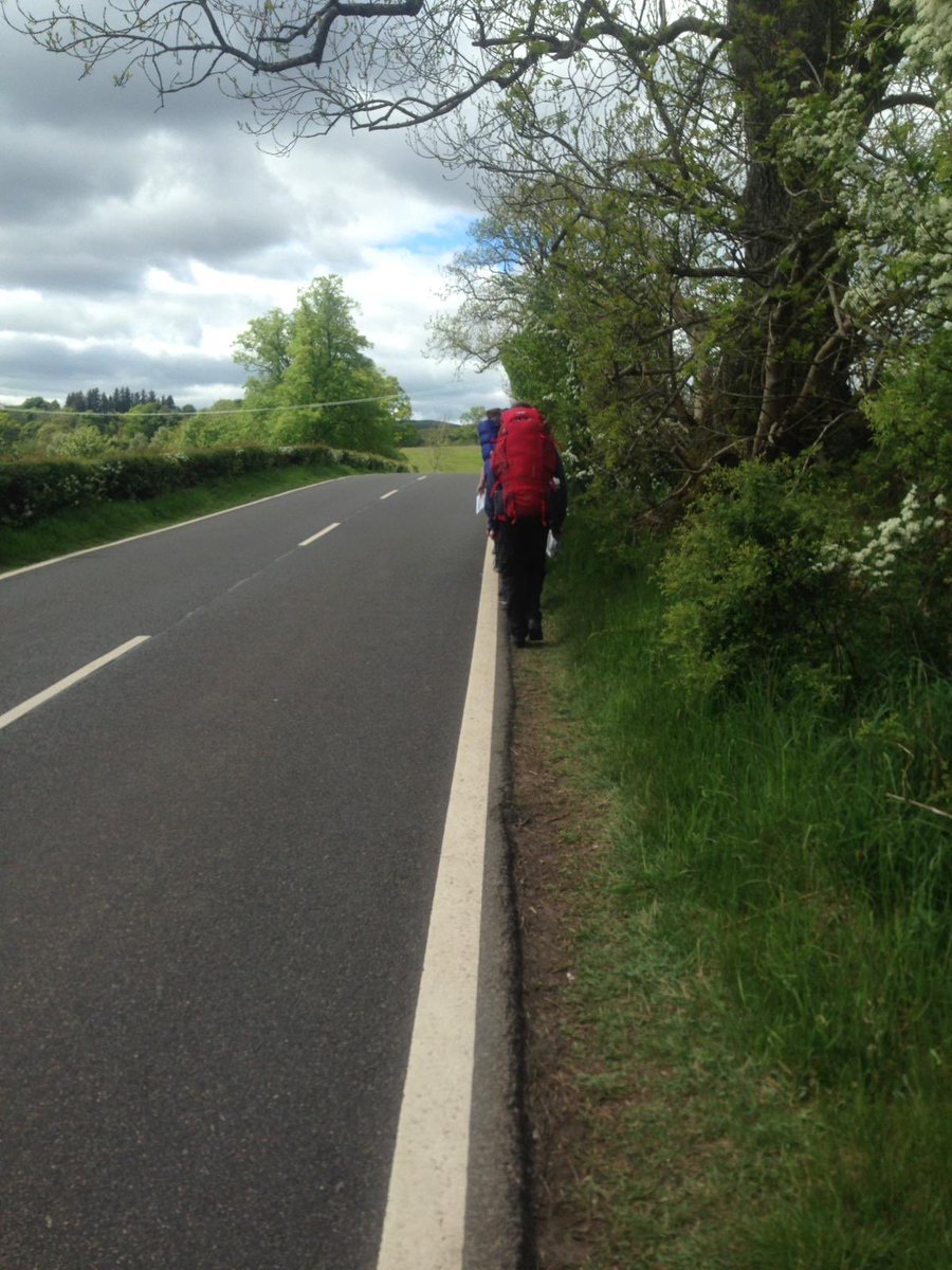 StBensScience's tweet photo. Our very own Mrs. Dargie leading our wonderful DofE group @stbenedictsren #mindsetforsuccess https://t.co/QhLR6rmWiN