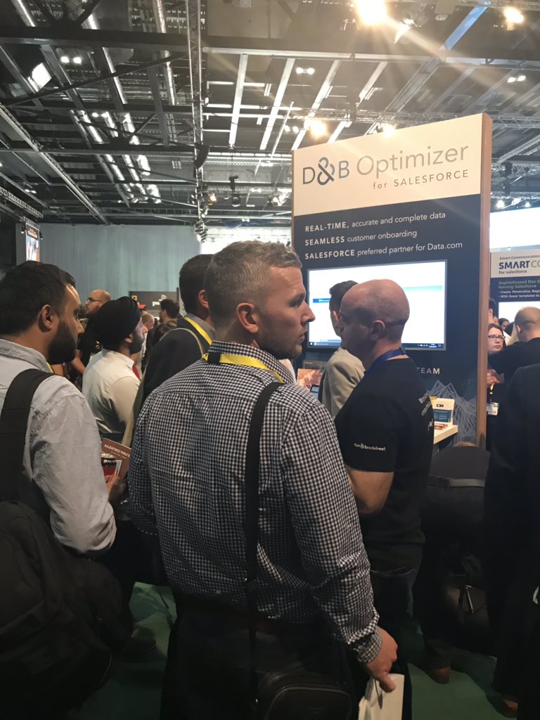 lenastuart01's tweet photo. The sweet taste of sales success! Find out how D&amp;B Optimizer can provide you with direct access to real-time, clean, quality and actionable data at your fingertips. Plus, grab some jelly beans for your afternoon sugar rush! Visit @dnbukteam in the Expo now. #SalesforceTour https://t.co/zEdTtJiLKD