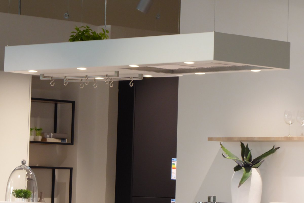 OFALineGmbH1's tweet photo. Es ist soweit!! unsere neuen Modelle sind da. Scala und Volare. Made by O+F A-Line GmbH #Dunsthaube, #Regalsysteme, #Küche, #Scala, #Volare, #Plasmafilter https://t.co/mbQhNFjYqc