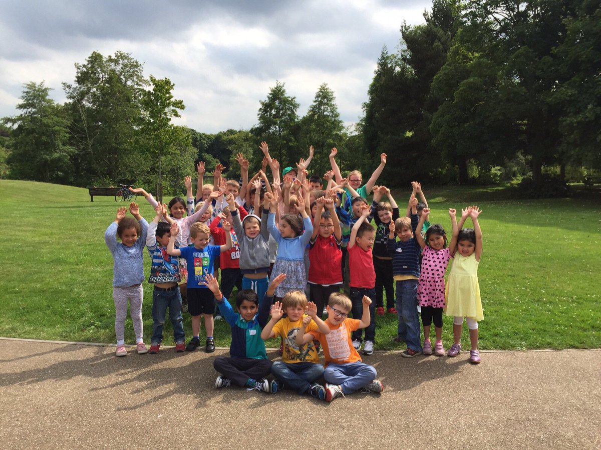 #OutdoorClassroomDay Show us what you are up to today! We can't wait for the #summerholidays to have lots of time outside and enjoying this #sunshine! 🌞🌞 
register.madscience.org/westmidlands/c…