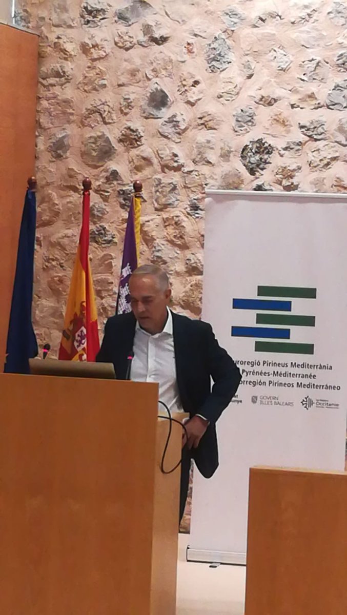 joanmiquelmatas's tweet photo. Participando en la Jornada #Interclustering Water #Euroregio en @parcbit @clusterquimic @CatalanWaterP @AquaValley sobre innovación - agua - internacionalización https://t.co/yuVU57vQPa