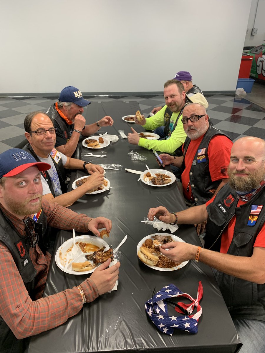 aslawetsky's tweet photo. Thank you Carolina Wholesale did Amazing stop, thanks for feeding the Patriots Pack and THANK YOU FOR YOUR DONATION!!! #RideForJillian
#patriotspack
#rollingthunder
#TheJillianFund https://t.co/kndI8ouGzc