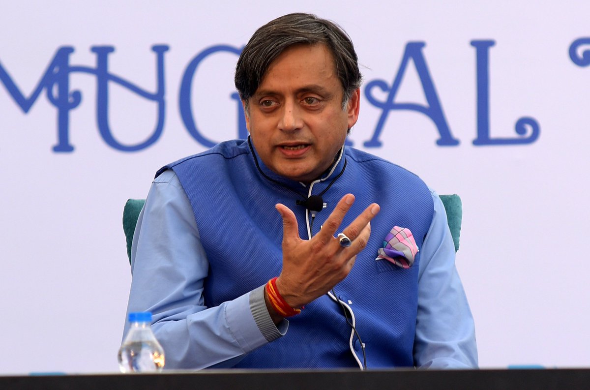 scroll_in's tweet photo. #KeyFights: Congress candidate @ShashiTharoor says he has given the BJP a thumping defeat in Thiruvananthapuram in Kerala, News18 reports. https://t.co/401avlsblF
#ElectionResults2019 https://t.co/WQep1Bftq1