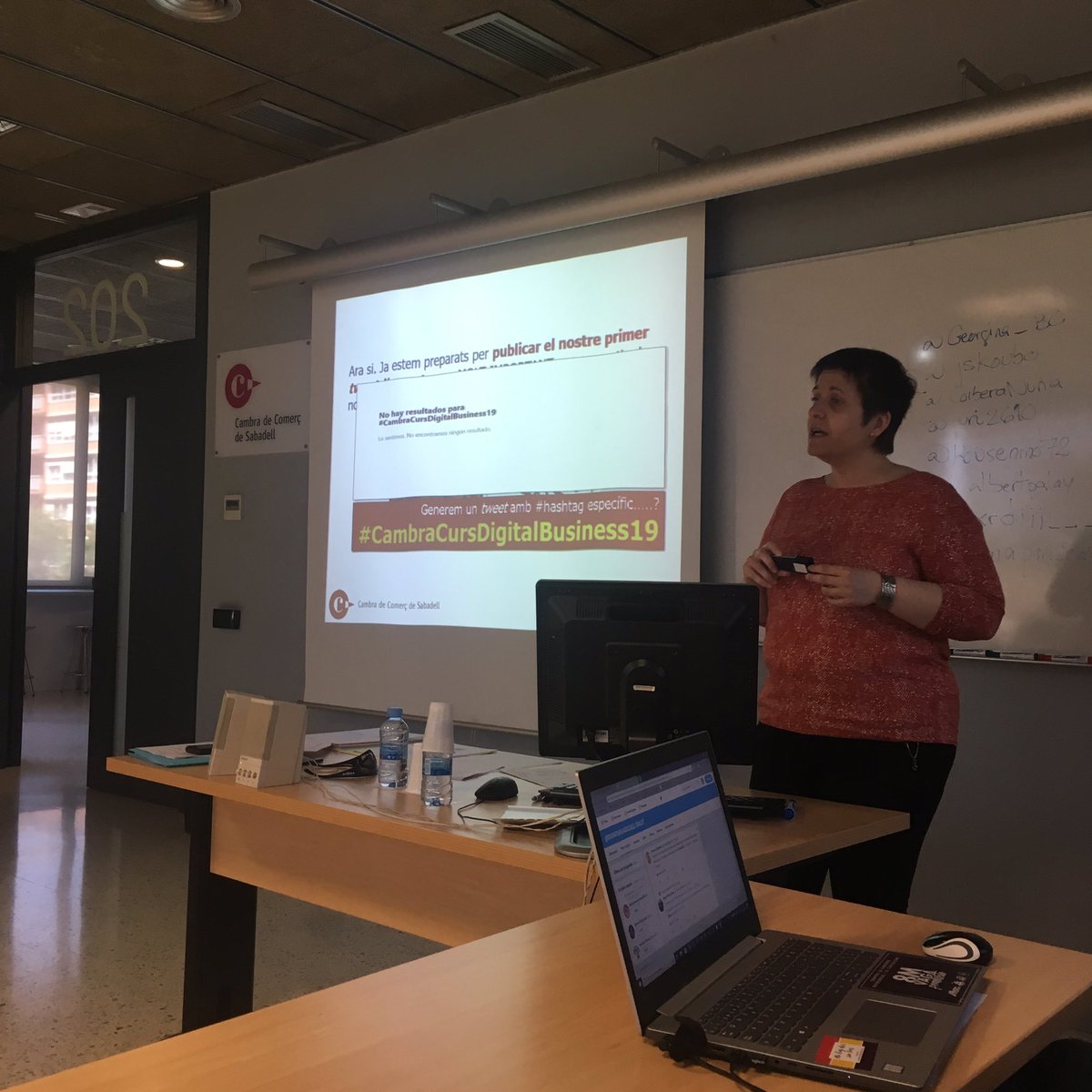 higiatech's tweet photo. Hoy con #Cambracursdigitalbusiness19 con @rosauralastruey https://t.co/Pw8hdDWGdL