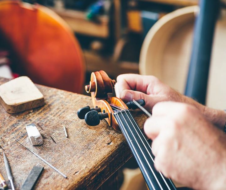 caswellsstrings's tweet image. Here at Caswell's Strings, we have our own on-site #repair workshop for #stringedinstruments. We can carry out a variety of different repair jobs to get your #instrument back into good condition. Take a look here: ow.ly/DHop30oGu7m 🎻🎶