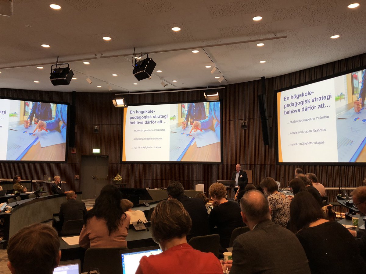 eva_svedmark's tweet photo. Anders Söderholm UKÄ pratar pedagogisk utveckling. Det är här ni skulle vara idag. #hpukonf #umu #ukä #swednet #upl https://t.co/nwpcsnf0Op