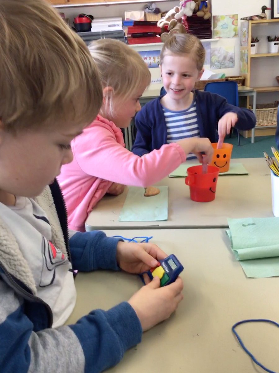 GorseyBank's tweet photo. We’ve had a great morning observing #gorseyscience lessons across the school - lots of very exciting learning going on!! 🌱🌷🌎💡🔌🌡🧪 https://t.co/rkAZYeGEGt