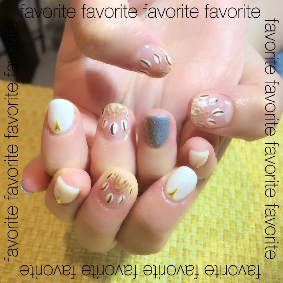 ネイティヴ柄ネイル