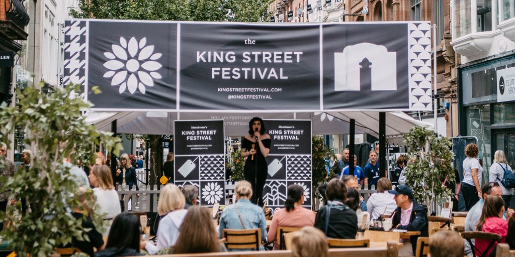 CityCo's tweet photo. Manchester's @KingStFestival returns on Saturday 1 &amp; Sunday 2 June, featuring:  

🥘Alfresco Dining
🎸Live Music
🍸A Pop-Up Gin Bar
🍹 The £5 Cocktail Trail 
🏓 Family Workshops &amp; Games 
🌺+ The Manchester Flower Show

Visit https://t.co/ML01S5X9pc. https://t.co/o9yBFj0B97