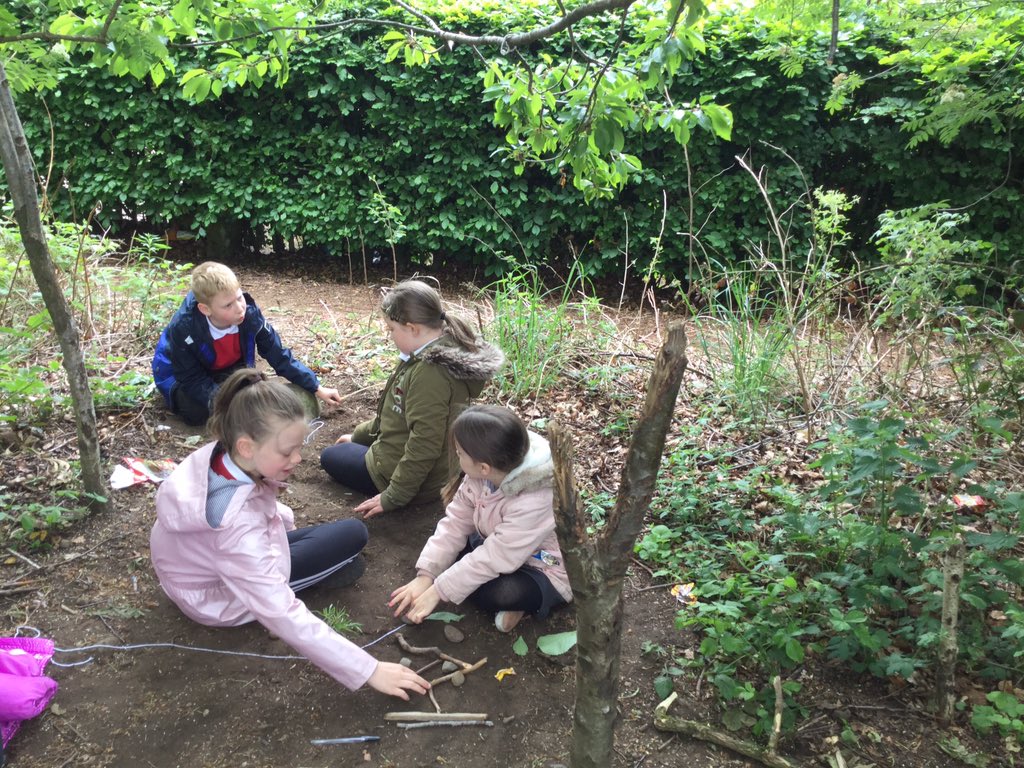 MissFranceBPS's tweet photo. P3 and P4 were out in the forest this morning creating #microjourneys for #OutdoorClassroomDay We had lots of fun problem solved no in our pairs to imagine the journey from an ants point of view π π² @FTaylor_Bankier https://t.co/7Yq2BnbYiY
