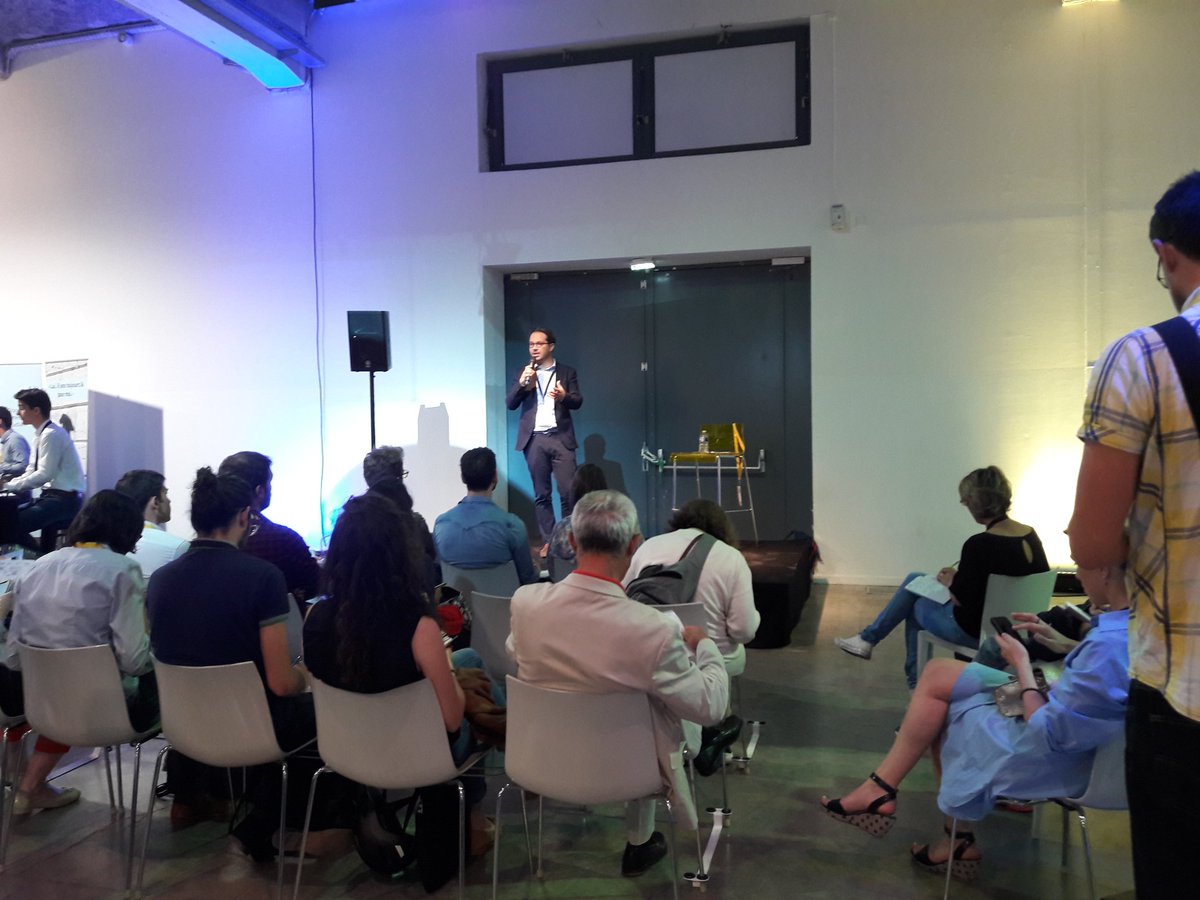 [#HubloFestival] intervention de <a href="/MirouzeSimon/">Simon Mirouze</a>, directeur adjoint de <a href="/Envie_RA/">ENVIE Rhône-Alpes</a> sur la problématique "Changement d'échelle pour un changement d'impact"
#impact #économiecirculaire #ESS