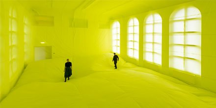 OPENING|| SINNESRAUSCH - Kunst und Bewegung
|| HEUTE || 17.30 Uhr || OK Platz Linz shorturl.at/enXY9
#sinnesrausch #opening #eröffnung #linz #exhibition #ausstellung