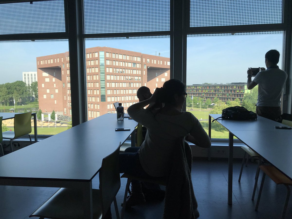 bioluisinho's tweet photo. ... and this morning a masterclass from Rachel Creamer @SBL_WUR linking #soil properties & functions, showing the latest advances from the @Landmark2020 project.
Just brilliant!
#ISRIC https://t.co/n2k97X6O3I