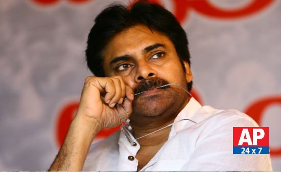 AP24x7live's tweet photo. గాజువాకలో పవన్ కళ్యాణ్ ఓటమి...
#AP24x7
Read Full Story---> https://t.co/EWnOnEcF5g
#PawanKalyan #Gajuwaka #Janasena #JSPLost #APElectionResults2019 #PollUpdates2019 https://t.co/O2s9UGEhjY