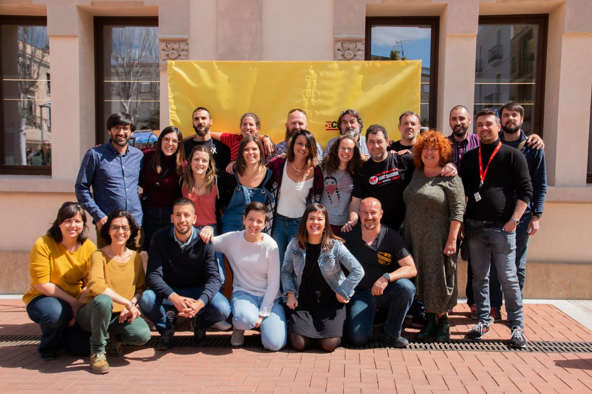 CUPStSadurni's tweet photo. Amb l'horitzó en el proper diumenge per revertir anys de polítiques grises i formar un govern d'esquerres de veritat! 🙌 #PosemhiElColor per a fer un #SantSadurni més proper, inclusiu, just i actiu! 😊✊🎨 https://t.co/K0MuF00A4n