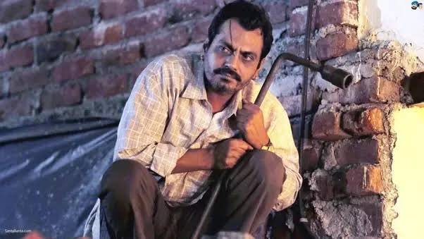 HumorTablet's tweet image. When my richkid friend who gets 200k for shopping asks me “eid a koto paili”