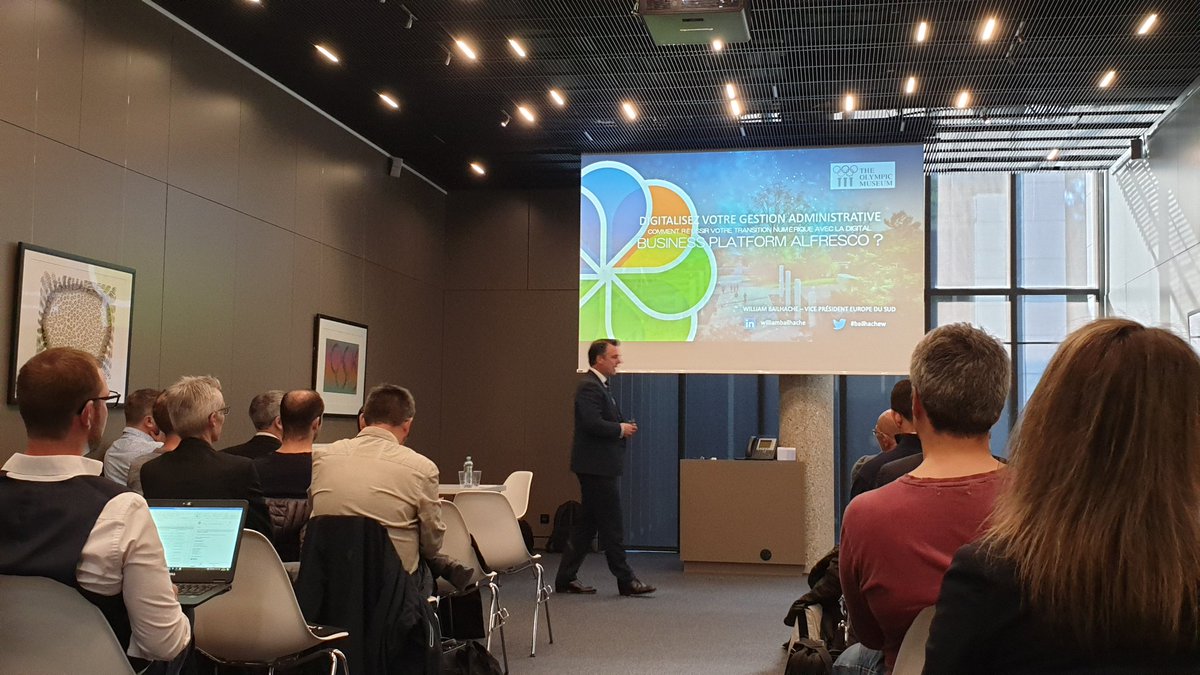 RaphaelAllegre's tweet photo. @Alfresco Meetup in #Lausanne with @GroupeSmile @virtua_agency -> what if we could exchange about digital operations in such an inspiring place 😁 https://t.co/dKZ918cece