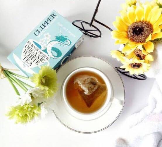 Pure_Perfect's tweet image. White tea has a very refined, subtle but deliciously rounded flavour. Promotes healthy skincare, helps with weight loss, detoxifying and water retention. Try 2 cups a day, first thing in the morning &amp;amp; last thing at night.
Shop online: pureperfect.co.za
Price: R165 (26 bags)