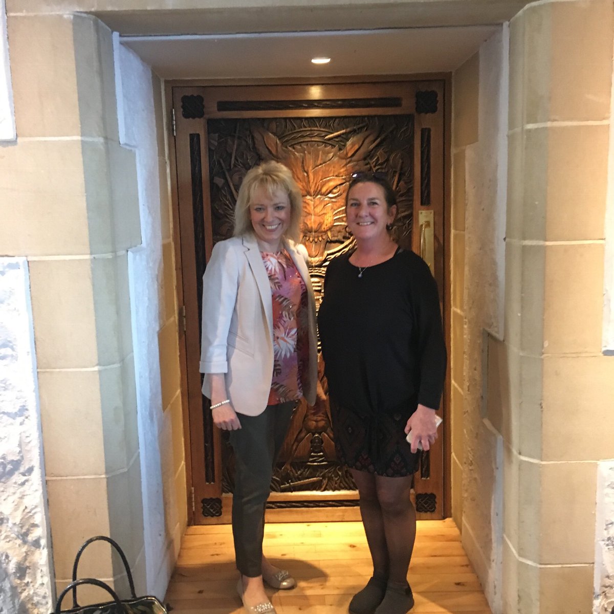 lyndawillisni's tweet image. Checking out the #GameOfThrones door at @ballygallyhotel with Anna McKenzie from the #DancingGoat Cafe in Carrickfergus after yesterday’s #WorldHost #Golf Ambassador course in @CairndhuGC . @p1stgroup @mea_bc @DiscoverNI