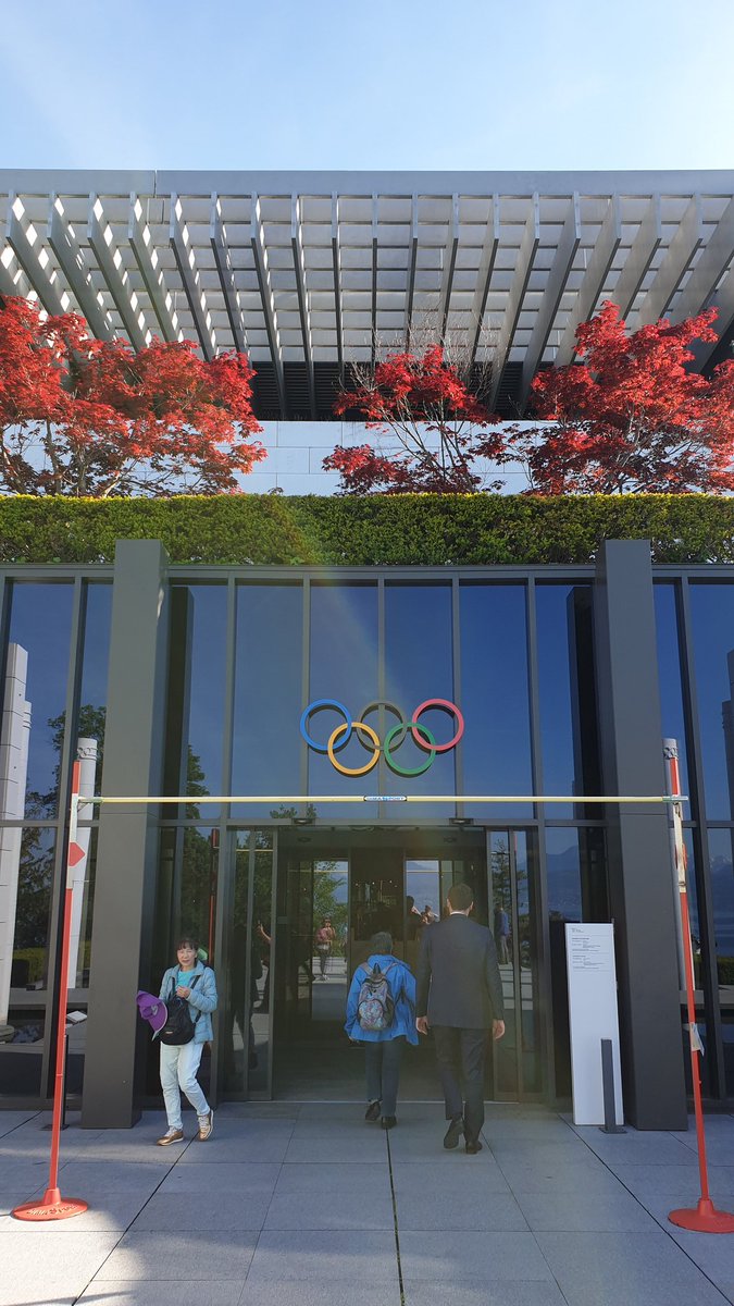 <a href="/Alfresco/">Alfresco</a> Meetup in #Lausanne with <a href="/GroupeSmile/">Smile - I.T is open</a> @virtua_agency -> what if we could exchange about digital operations in such an inspiring place 😁