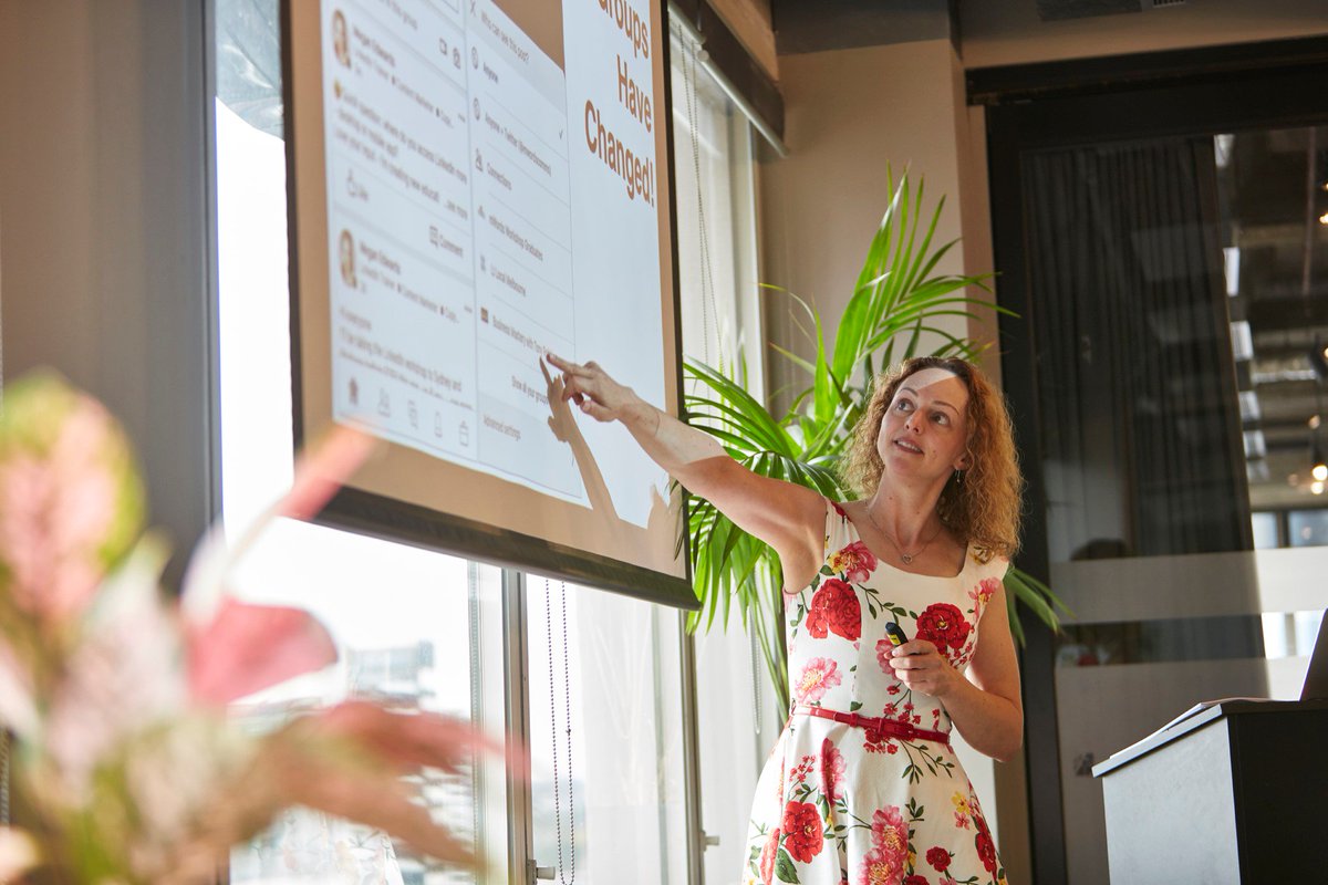 BlueTreeMelb's tweet image. We did a little learning on the job photographing a #LinkedInworkshop for @mwordscomms! Want to improve your #LinkedInprofile &amp;amp; skills? Sign up for a workshop! And remember, we can help freshen up your #LinkedInPhoto! 
bluetreestudios.com.au/linkedin-works…
#EventPhotography #LinkedInPortrait