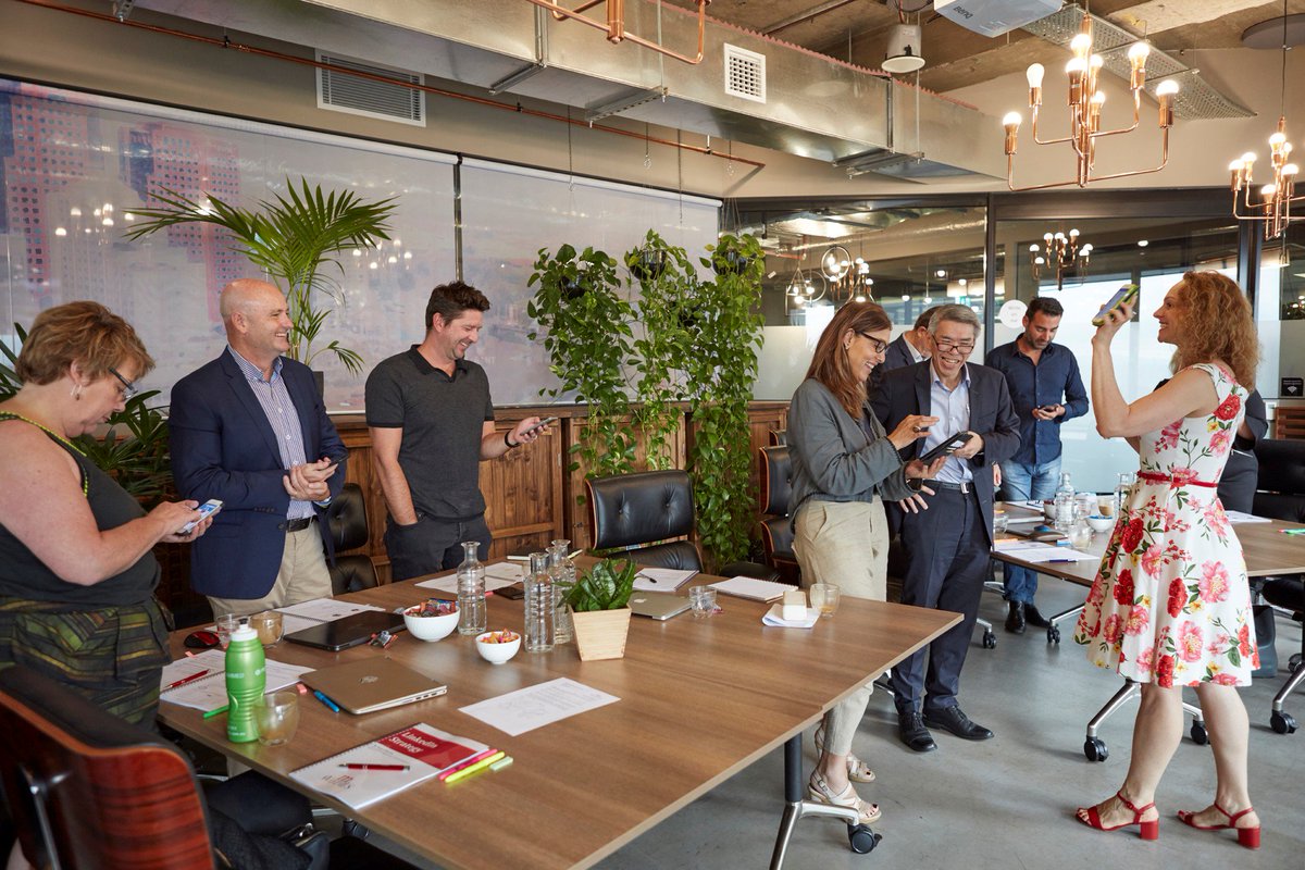 BlueTreeMelb's tweet image. We did a little learning on the job photographing a #LinkedInworkshop for @mwordscomms! Want to improve your #LinkedInprofile &amp;amp; skills? Sign up for a workshop! And remember, we can help freshen up your #LinkedInPhoto! 
bluetreestudios.com.au/linkedin-works…
#EventPhotography #LinkedInPortrait