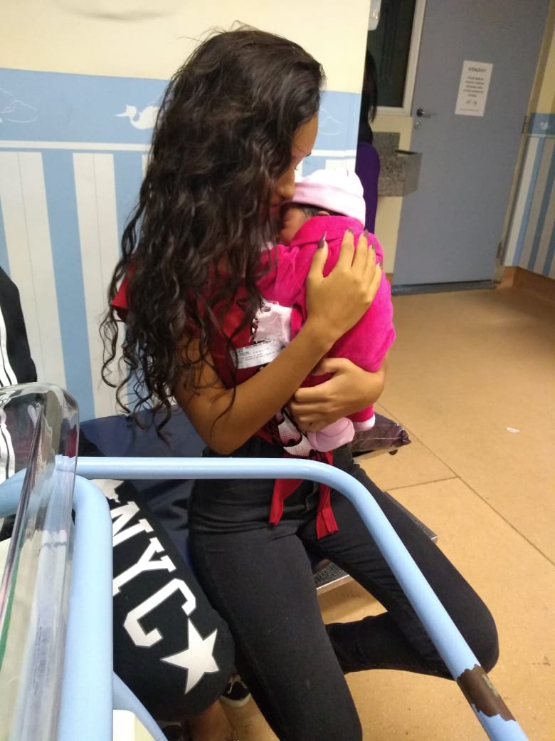 Viviaan_Pereira's tweet photo. Você apareceu, meu coração sorriu
Você se apresentou, a minha dor partiu, deu luz ao meu caminho!! 🙏✨💕 
#Dindinha 💎 https://t.co/Fk4Q9XSnAu