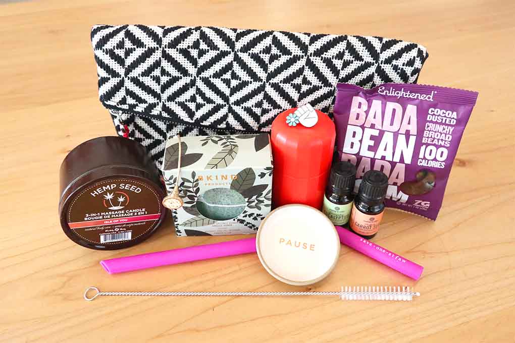 ExpatBoxLife's tweet photo. New #review and #unboxing of the Apr 2019 @bombayandcedar #subscriptionbox https://t.co/FUy6eTDVKX

Get 10% off with code EXPAT10

Theme: Green. Haul: @badabeansnacks @ItsMyMyro @earthlybody @saveonestraw &amp; +++! 

#expatlife #expatboxlife #subbox #discountcode https://t.co/IjtMnO6nsr