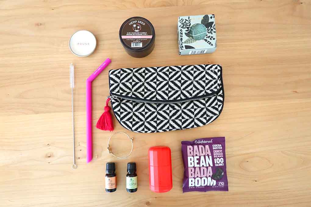 ExpatBoxLife's tweet photo. New #review and #unboxing of the Apr 2019 @bombayandcedar #subscriptionbox https://t.co/FUy6eTDVKX

Get 10% off with code EXPAT10

Theme: Green. Haul: @badabeansnacks @ItsMyMyro @earthlybody @saveonestraw &amp; +++! 

#expatlife #expatboxlife #subbox #discountcode https://t.co/IjtMnO6nsr