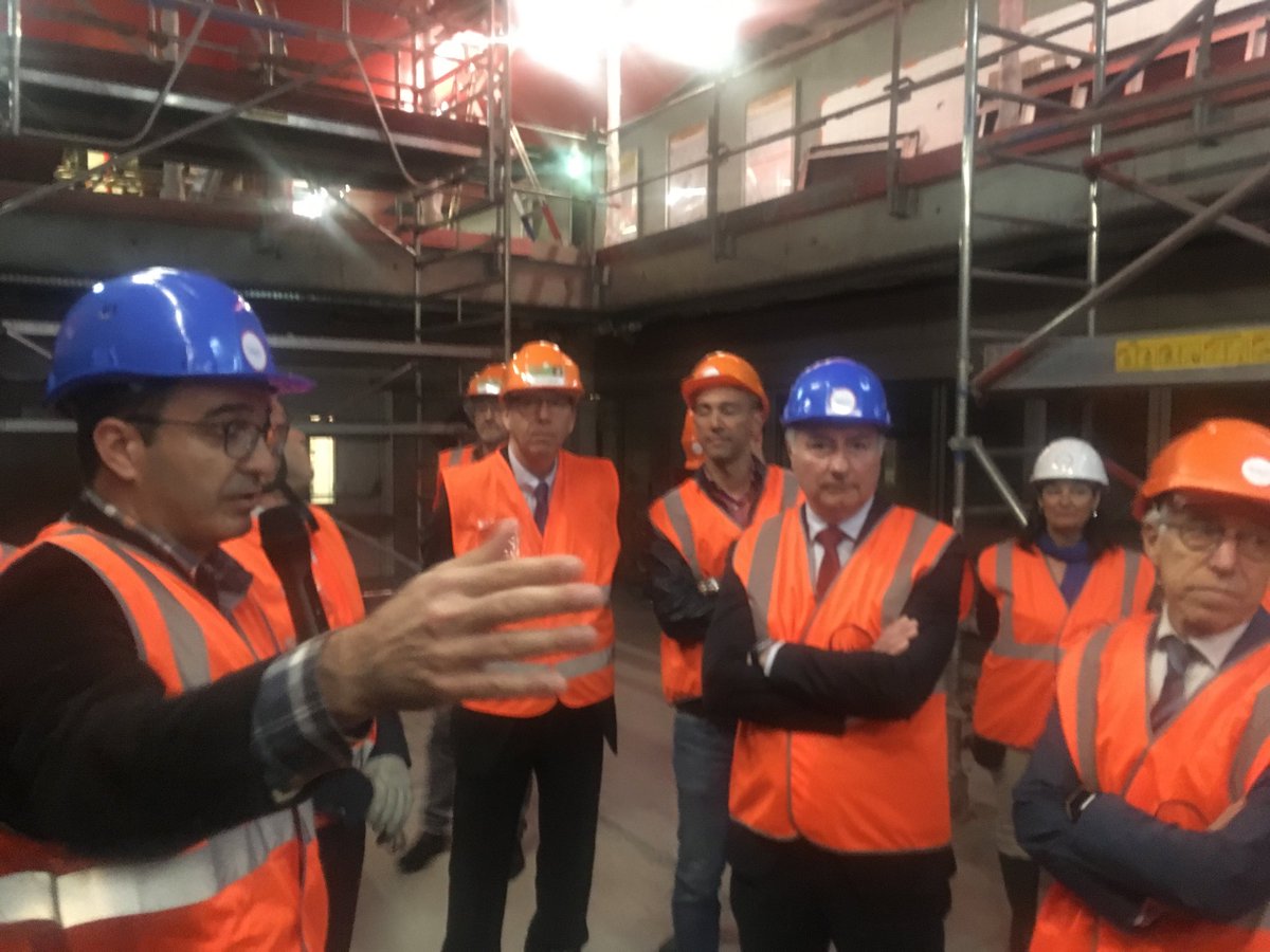 Visite du chantier du métro Jaures ce matin avec le maire. La station a 52m sera prête comme le reste de la ligne À à la fin 2019