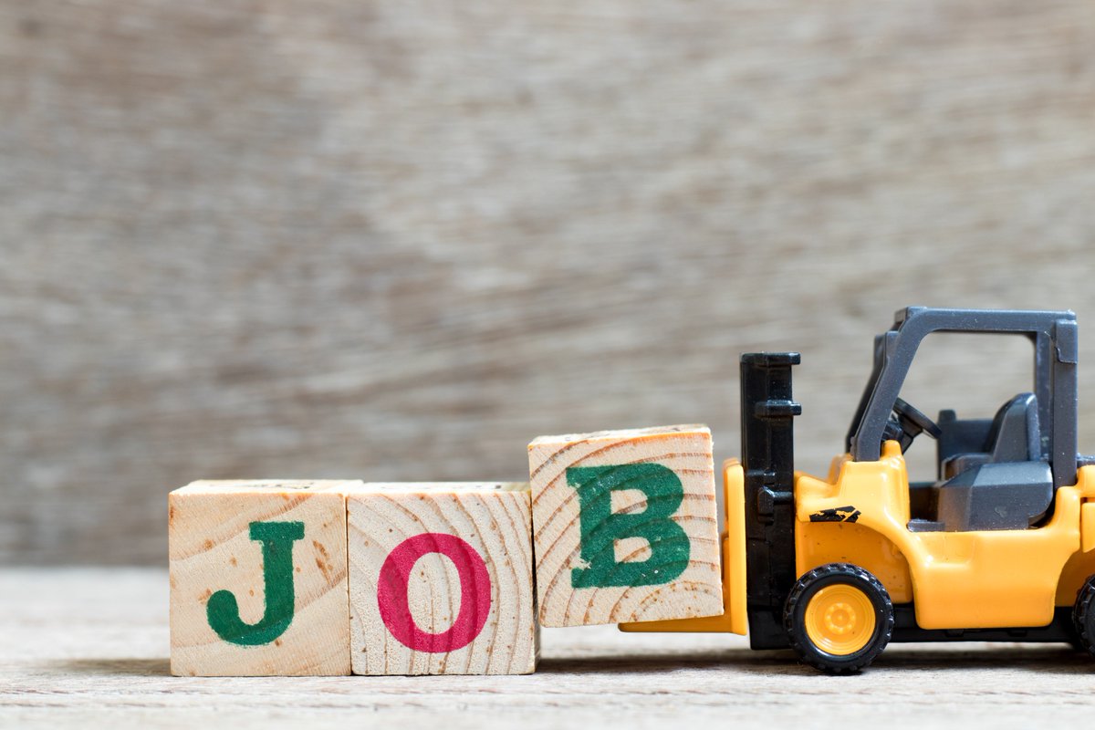 Carrylift's tweet photo. We are looking to recruit talented engineers who are looking for a rewarding career. Follow this link to see there's a role that suits you. https://t.co/6FZRB88UxO https://t.co/uXXdIT6wG5