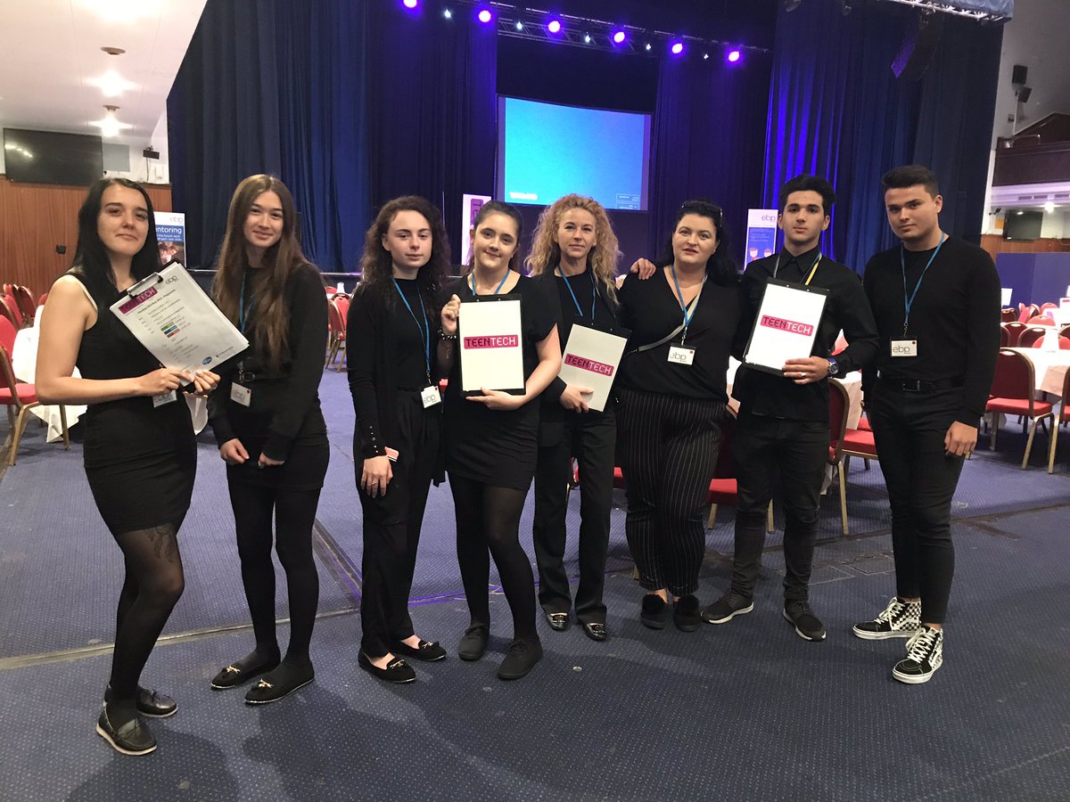 TravelHighbury's tweet photo. Happy to help! @HighburyCollege Travel students assisting @EBPSouth at in the #TeenTechSolent today. Say hi to them while you’re here! https://t.co/TZW2TdlKpx
