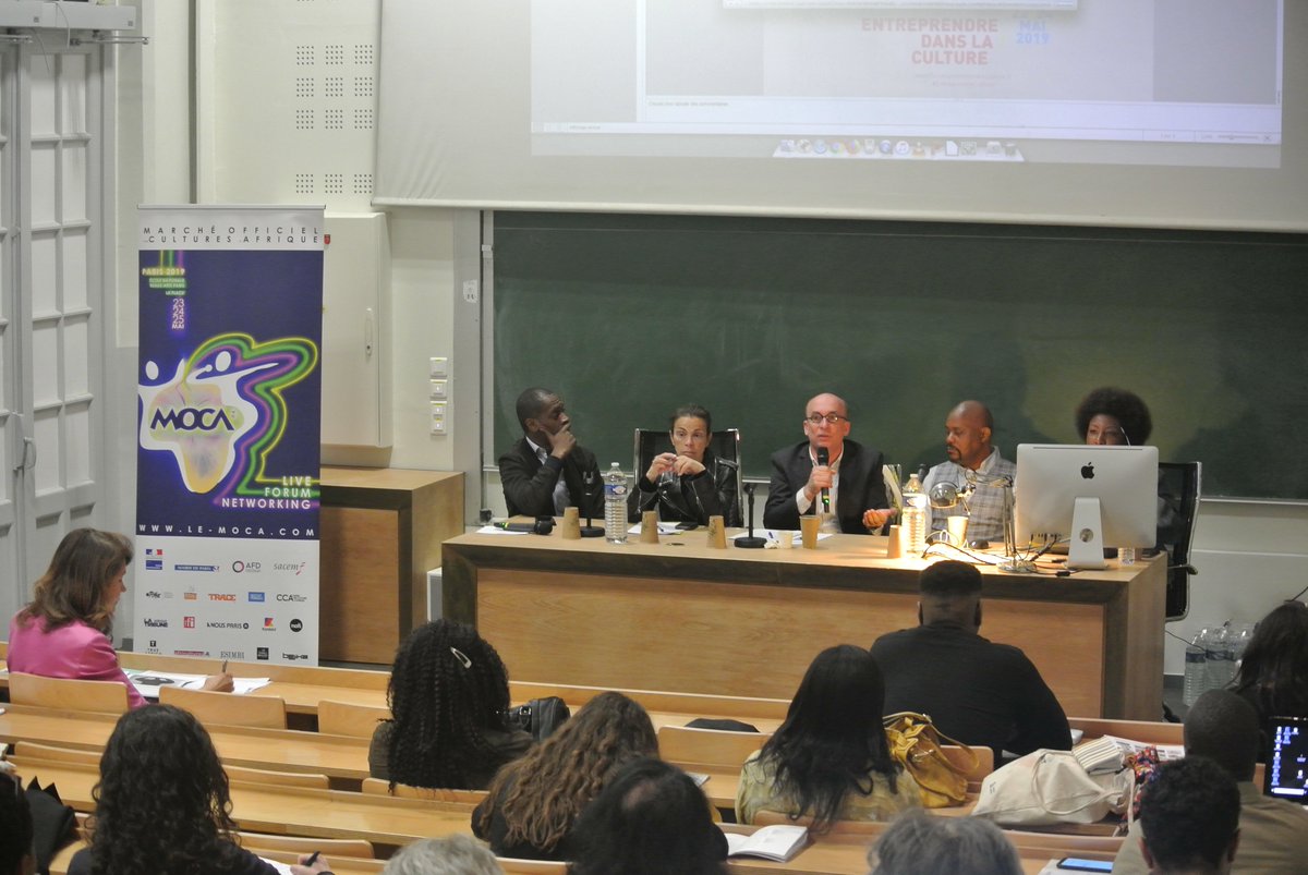 CCAFRIQUE's tweet photo. Le @ccafrique en direct des @beauxartsparis Le quota est-il une solution pour régler l'absence de diversité dans les institutions culturelles en France ? avec @Claudy_Siar @BassopEleonore @saal_agnes @Fredhoc 
Prenez part au débat ! 
#MOCA2019  #EntreprendreCulture https://t.co/DrbfADjrt5